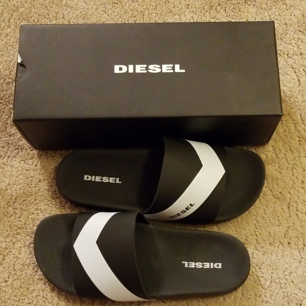 Brand new diesel sa-maral sandals size 9 mens
